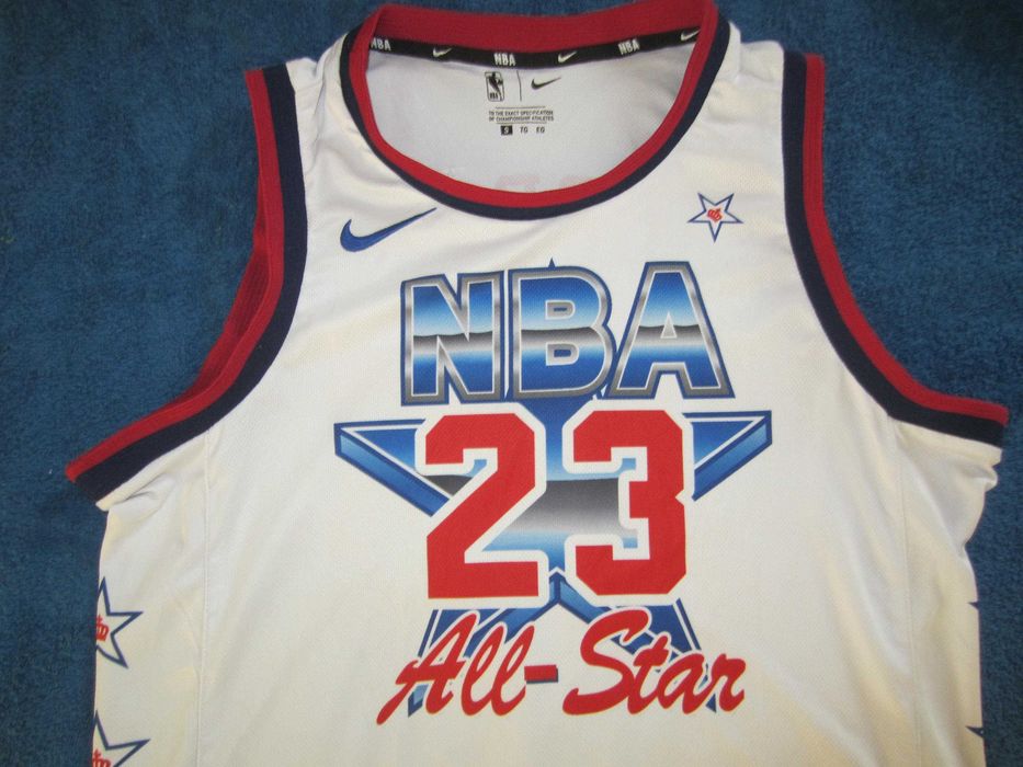 Maiou baschet Jordan, NBA All Star, masura S, Nike Dri Fit  stare buna ( Atentie! are cateva fire agatate, imperceptibile)