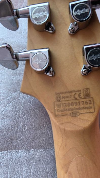 Электрогитара  SCHECTER