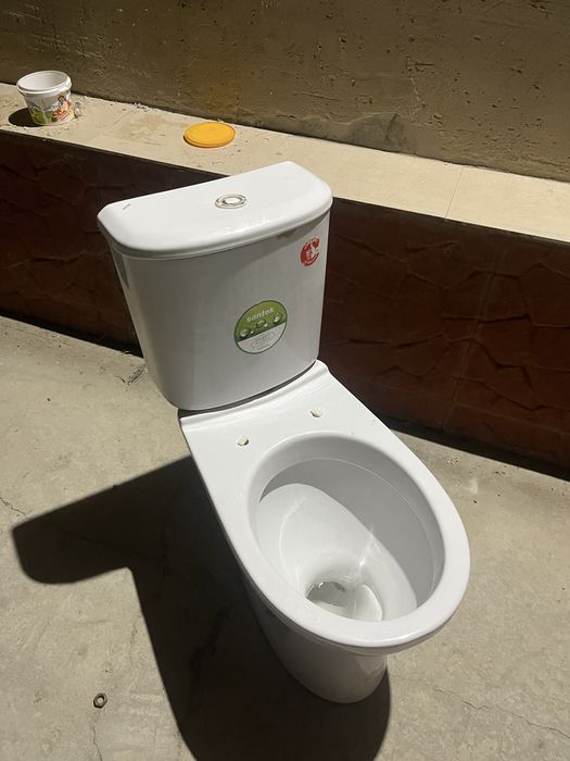 Продается Унитаз