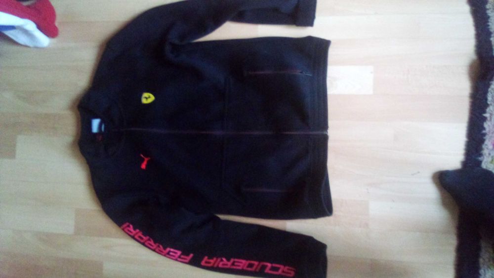 Nike Tech Fleece S. Adidas Originals S Puma Dry Cell S