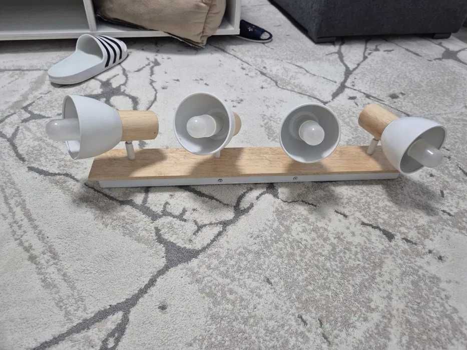 Lustra cu 4 spoturi – ca nouă, cu becuri incluse