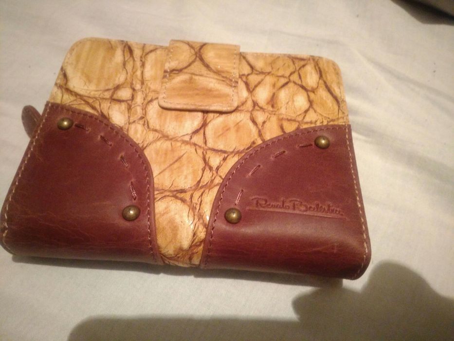 Продавам чисто нов портфейл