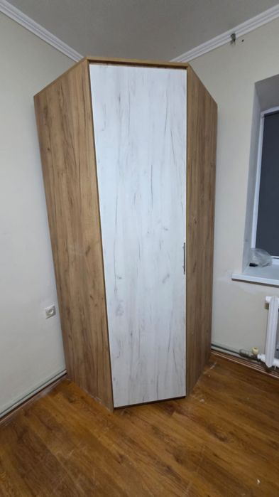 шифонер на углу можно
