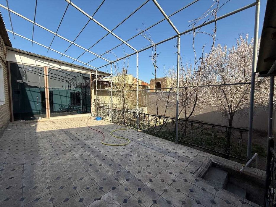 4 sotixli tayyor uchastka sotiladi.