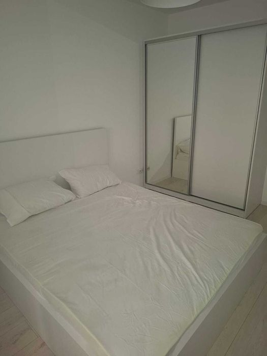 Inchiriez un apartamnet cu 2 camere