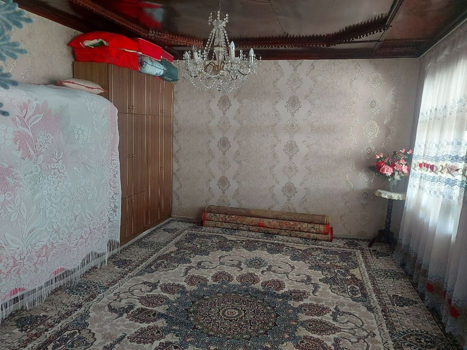 3 xonali kevartirga obmen 4 sotik uchastka 7 xonali