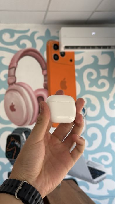 Apple Air Pods 4