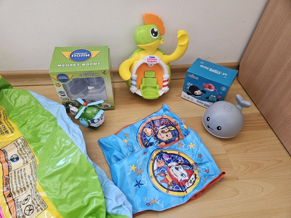 Играчки за баня и басейн