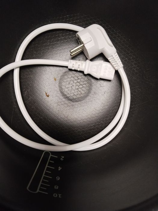 Мультиварка  в отличном состоянии