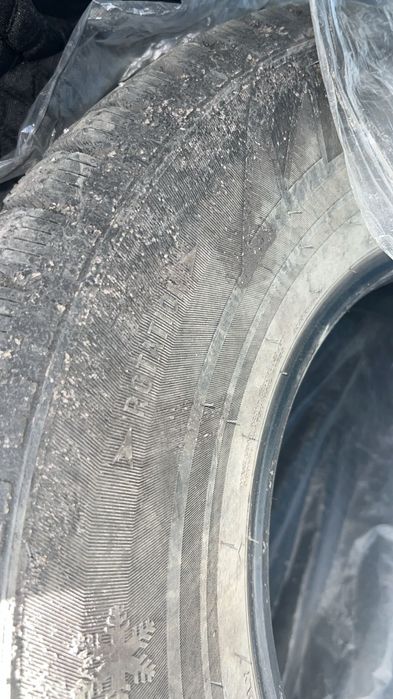 Продам шины с шипами