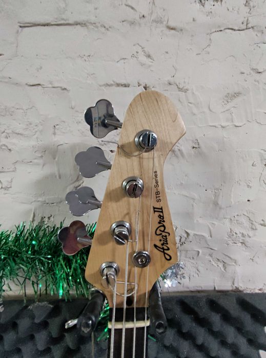 Aria pro p bass безладовый