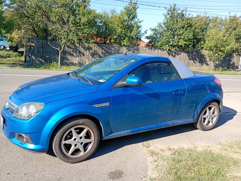 Opel Tigra,cu distribuție nouă și decapotare excelentă !!!