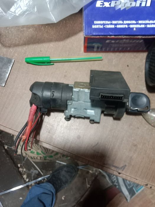 Замок зажигания омега б