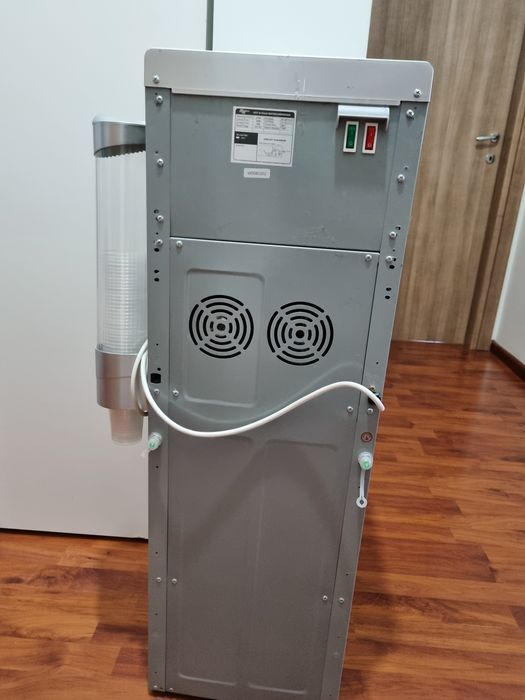 Продам кулер для воды