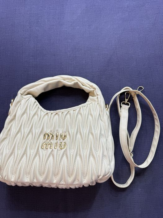 Genata MiuMiu crem