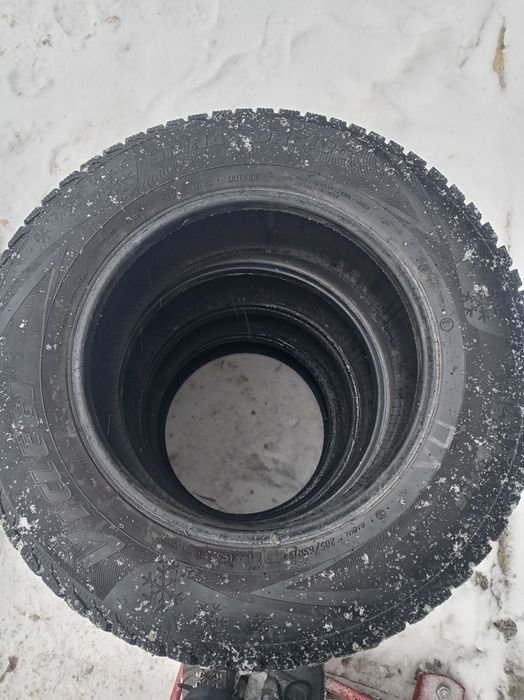 Прадам резину комплект