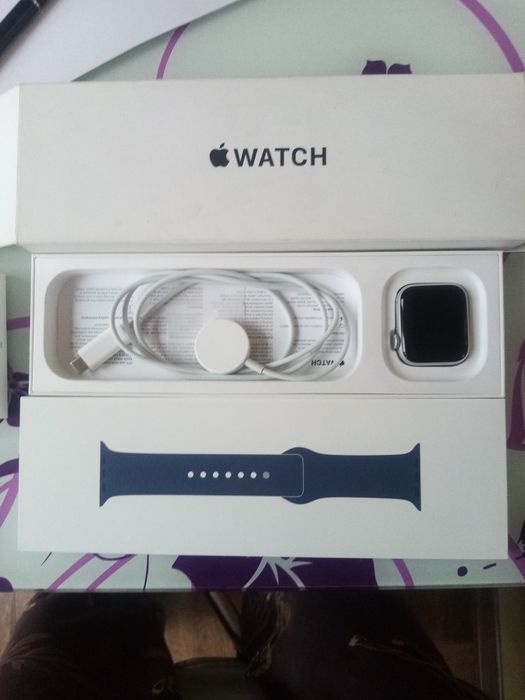 Часы новые Apple Watch