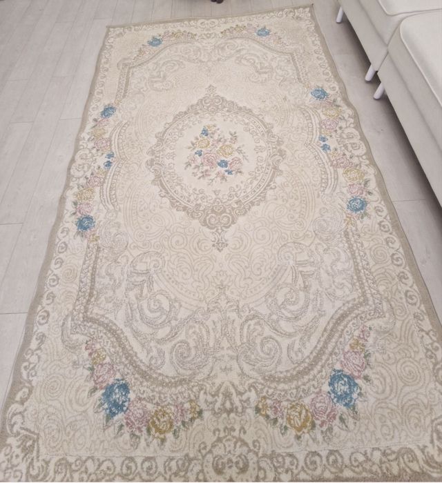 Продам ковёр в отличном состоянии