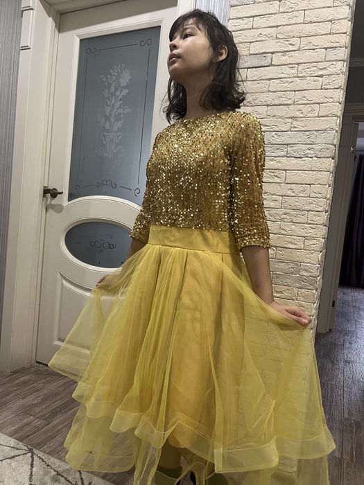 Нарядное платье