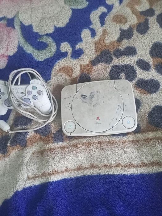 Продам Playstation 2