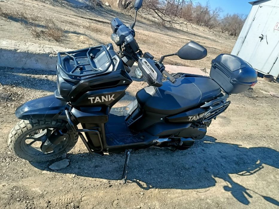 Продам скутер Танк