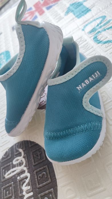 Бебешки аква обувки 
БЕБЕШКИ АКВА ОБУВКИ, ЗЕЛЕНИ