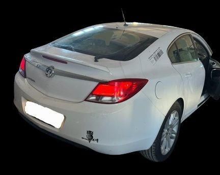 Dezmembrez Opel Insignia A