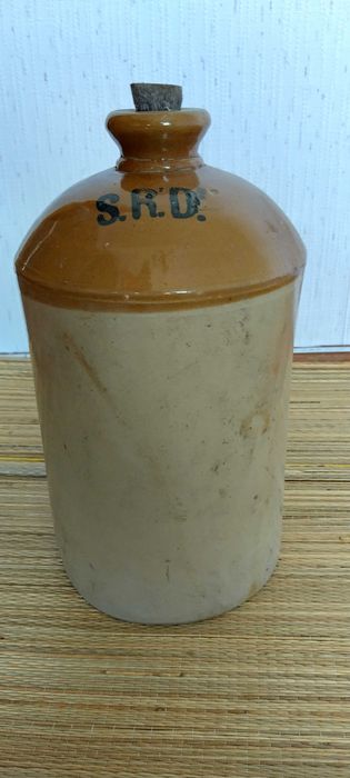Керамична бутилка S.R.D. от Първата световна война