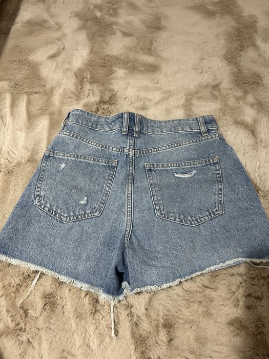 pantaloni scurti de vara