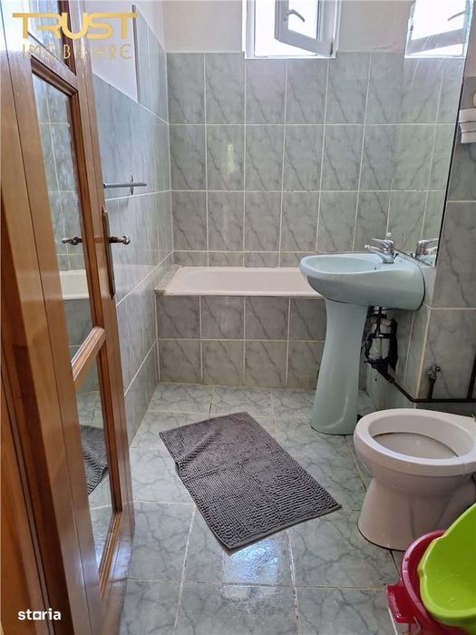 Ap 4 camere, Calea Moldovei, zona Han
