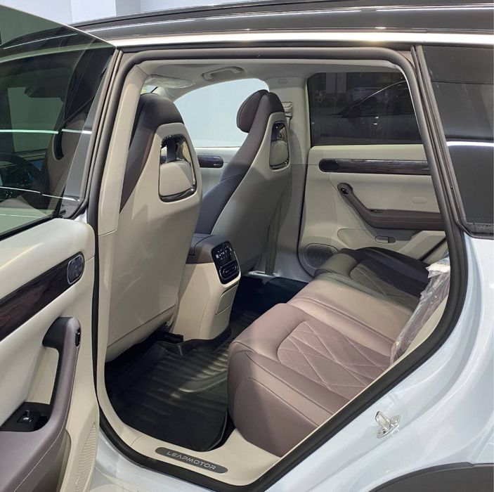 Leapmotor C11 300KM Gibrid Dop opsiya Restayling FULL