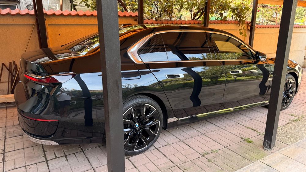 BMW Seria 7 2025 — imagine 3