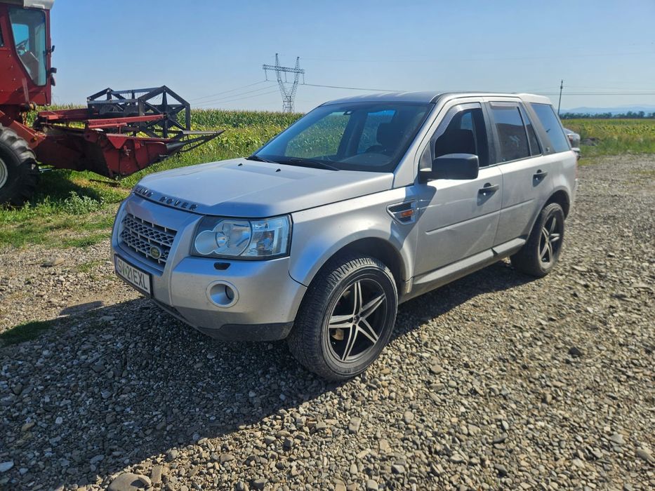 Vând Land Rover freelander cu motor defect,4x4,  cutie manuala,diesel.