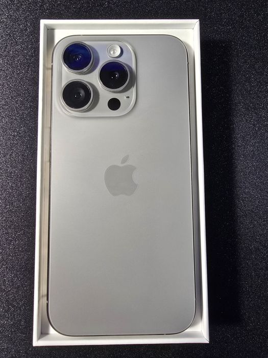 Iphone 15 pro 246 Gb