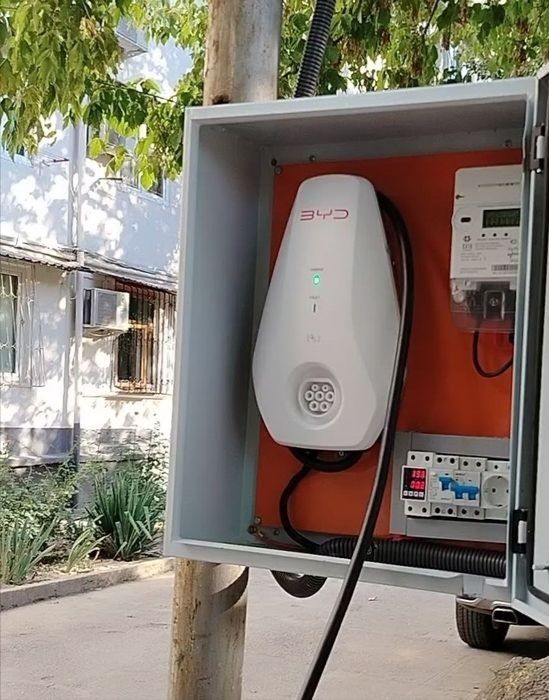 Установка зарядную станци  для Электромобил