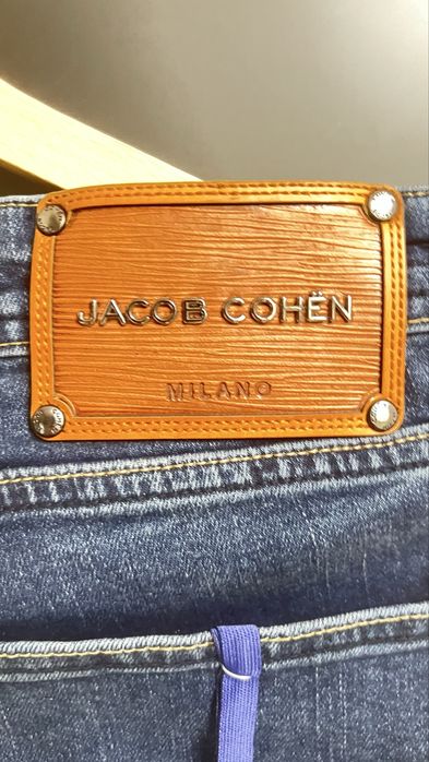 Дънки JACOB COHEN ! Чисто нов модел.Страхотен цвят.Налична серия 31-40
