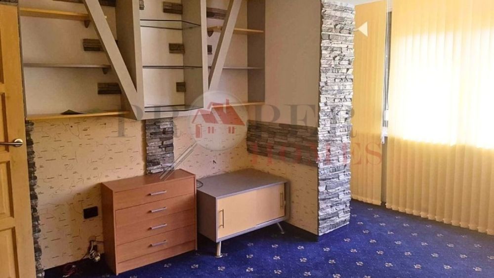 Дава се под наем Тристаен апартамент в Велико Търново, Център - 70 кв.м за 306 € - Снимка #9