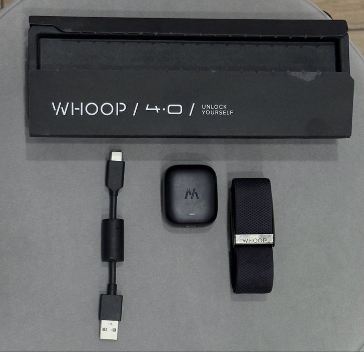 Спортивный браслет Whoop 4.0