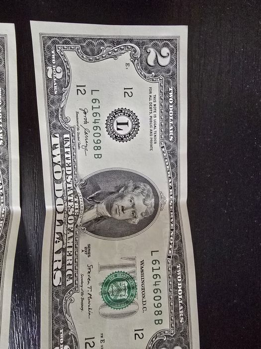 Bacnote 2 dolari in serie