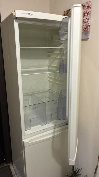 Frigider combina frigirifica