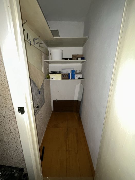 Продам 1 комн.кв гост. Муканова 41