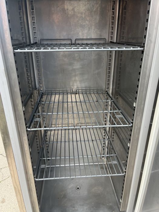 Професионален хладилник