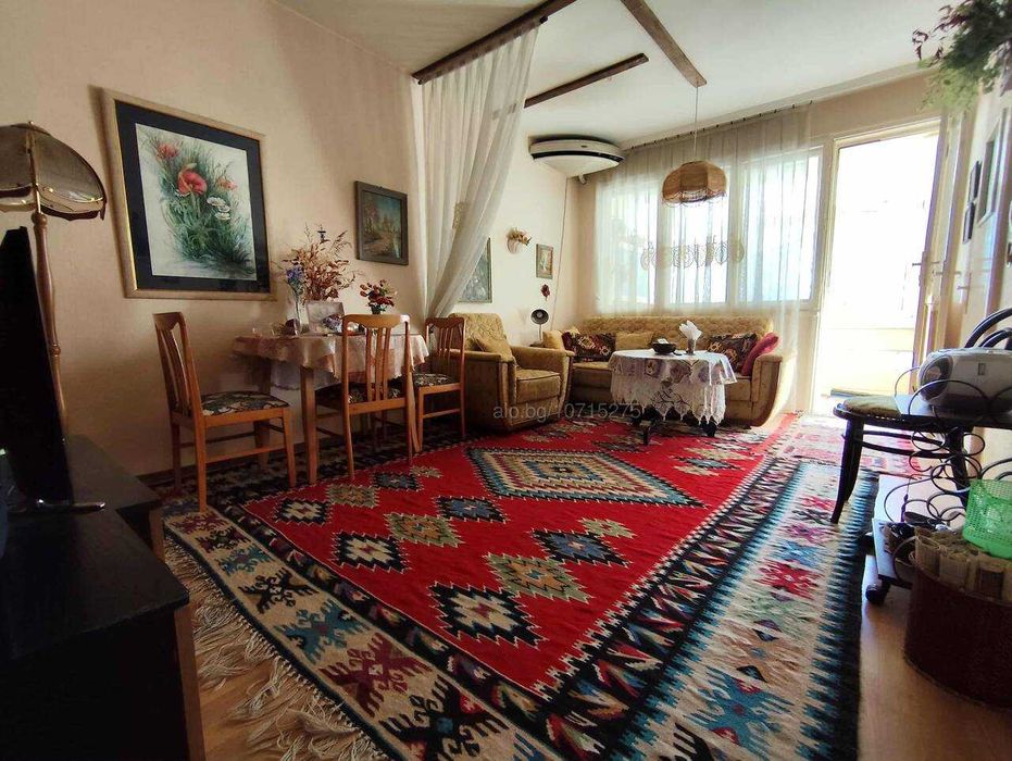 чипровски и котленски килими и пътеки