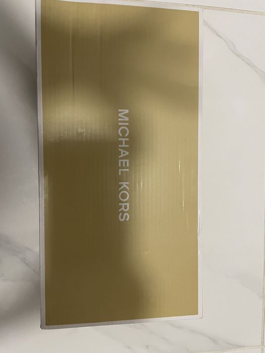 MICHAEL KORS оригинални, чисто нови
