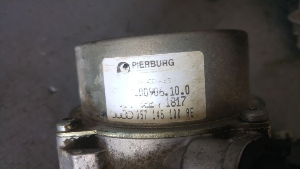 Pompa vacuum audi a6 4f 2.7 tdi 057145100ae