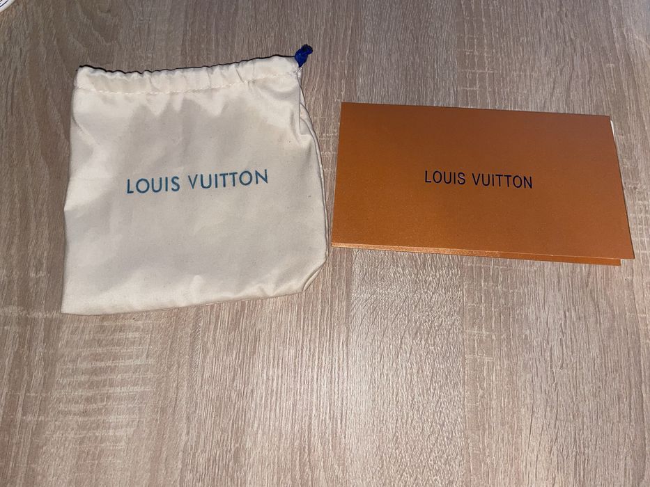 Колан Louis Vuitton със сертификат и опаковка