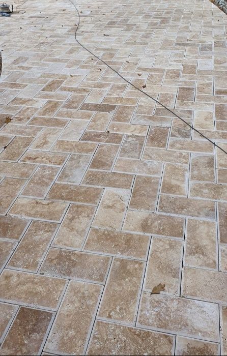 Travertin mat cu bizot