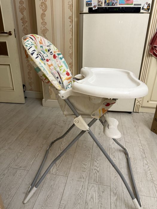 Детский столик для кормления