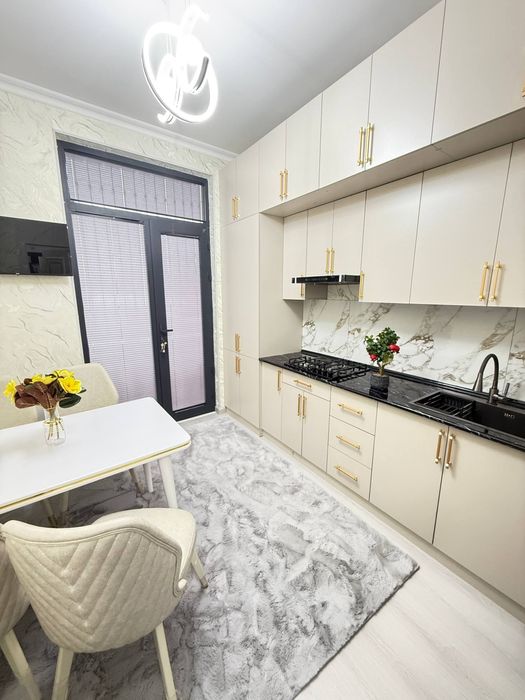 Leteraturni yonida 1-xona