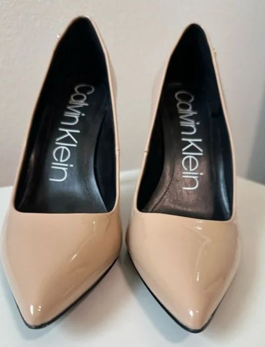 Елегантни обувки Calvin Klein